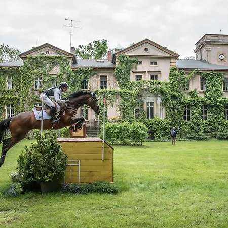 Farm stay Palac Baborowko Szamotuly