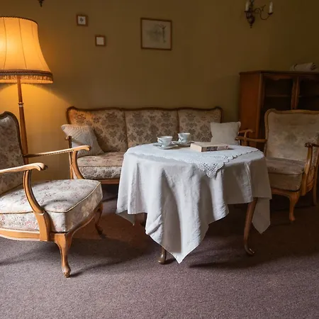 Farm stay Palac Baborowko Szamotuly