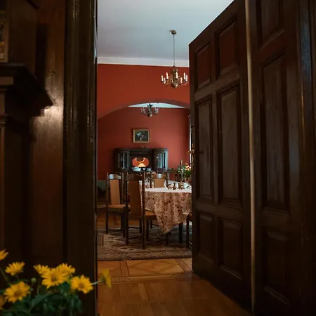 Palac Baborowko Farm stay